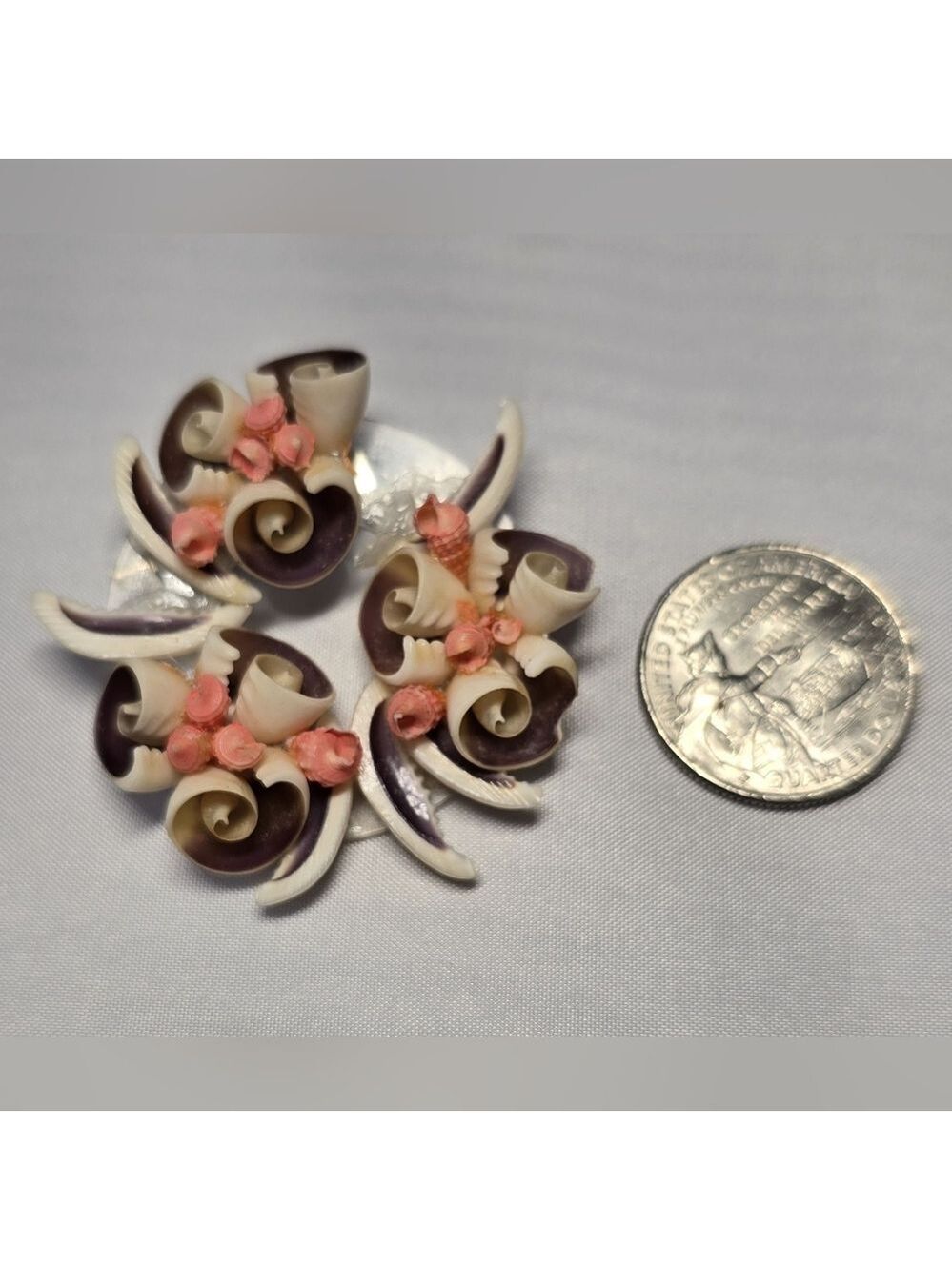 Vintage Floral Shell Brooch - Pink and Purple - Picture 2 of 3